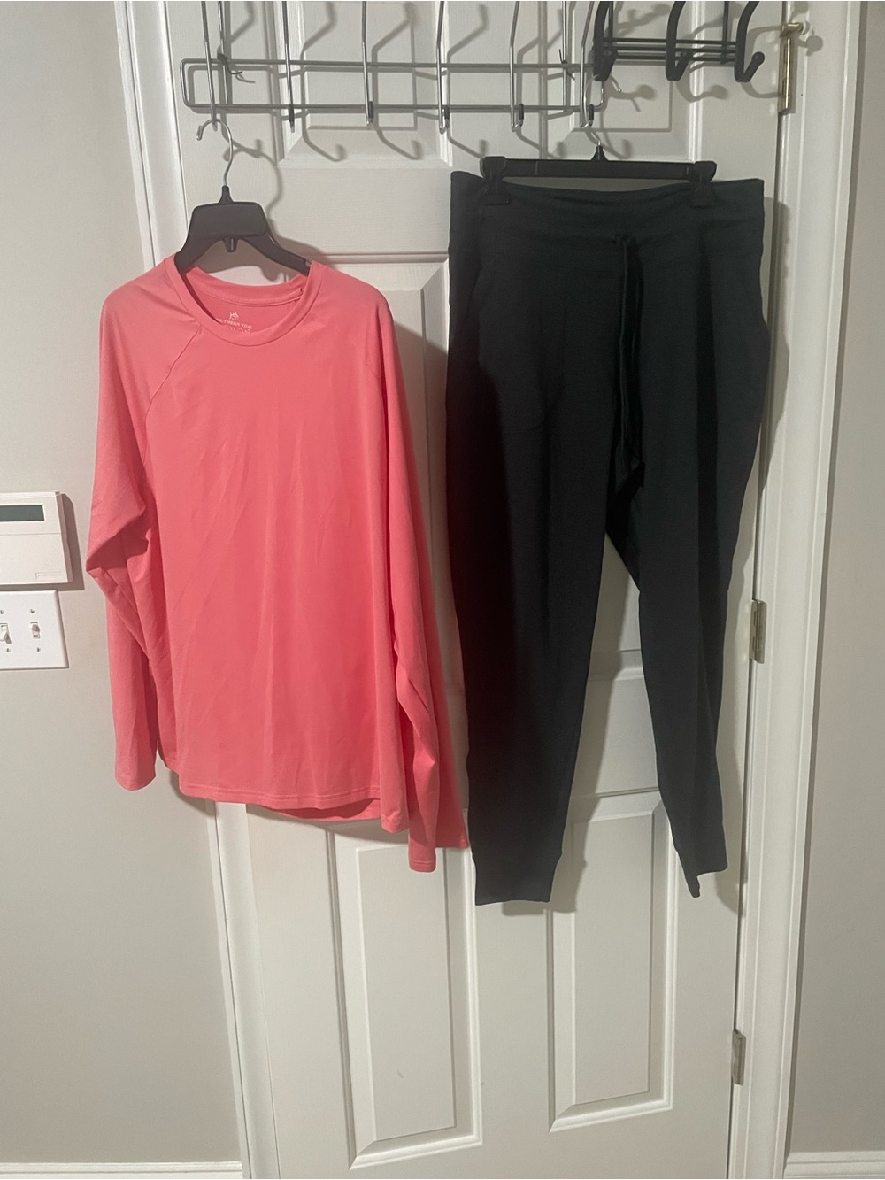gray like  Jogger Track Pants with Drawstring Waist large southern tide lg top